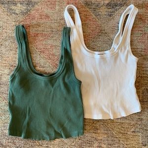 Old Navy cropped tank duo